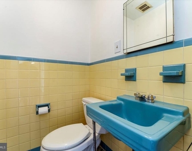 383 Lakeside Road - Photo Thumbnail 15