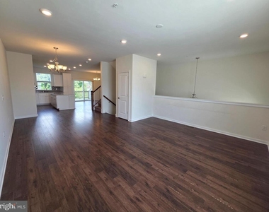 1802 Boulder Drive - Photo Thumbnail 3