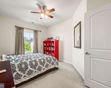 602 Dolmens Lane - Photo Thumbnail 24