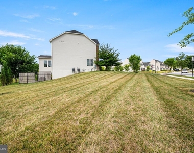 602 Dolmens Lane - Photo Thumbnail 48