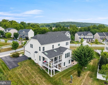 602 Dolmens Lane - Photo Thumbnail 49