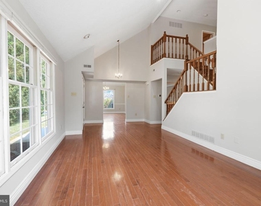 7 Walton Court - Photo Thumbnail 4