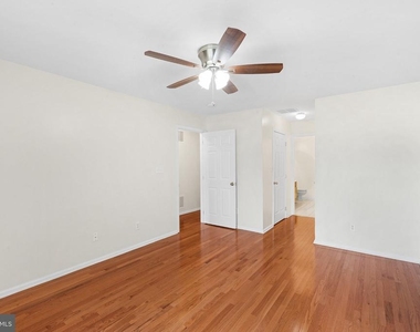 99 Warwick Road - Photo Thumbnail 19