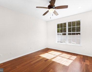 99 Warwick Road - Photo Thumbnail 5