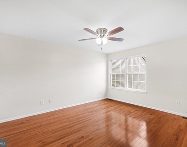 99 Warwick Road - Photo Thumbnail 18
