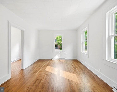 3 Willow Street - Photo Thumbnail 2