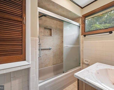 118 Sylvan Terrace - Photo Thumbnail 16
