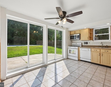 118 Sylvan Terrace - Photo Thumbnail 7