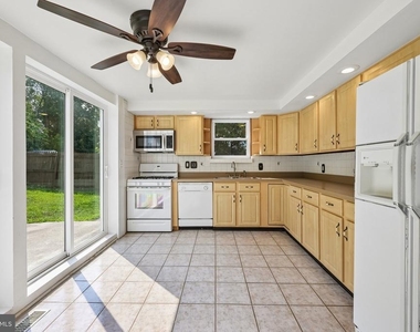 118 Sylvan Terrace - Photo Thumbnail 8