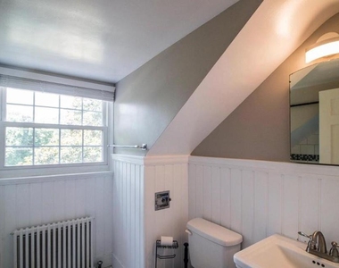 429 S Washington Street - Photo Thumbnail 11