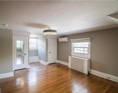 429 S Washington Street - Photo Thumbnail 12