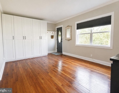 27495 Three Notch Road - Photo Thumbnail 7