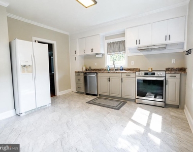 27495 Three Notch Road - Photo Thumbnail 9