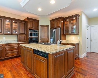 45105 Mill Creek Way - Photo Thumbnail 16