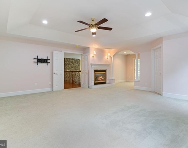 45105 Mill Creek Way - Photo Thumbnail 37
