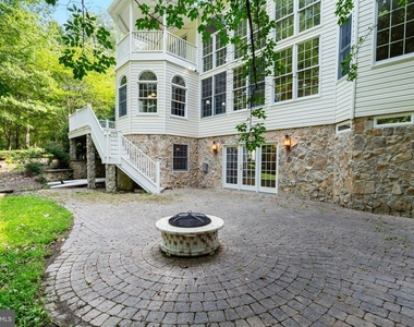 45105 Mill Creek Way - Photo Thumbnail 4
