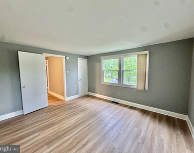 4908 Rocky Spring Lane - Photo Thumbnail 17