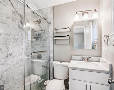 3720 Harmon Avenue - Photo Thumbnail 8