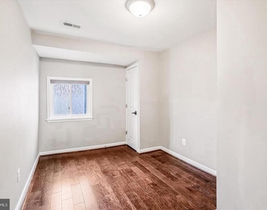 3720 Harmon Avenue - Photo Thumbnail 11