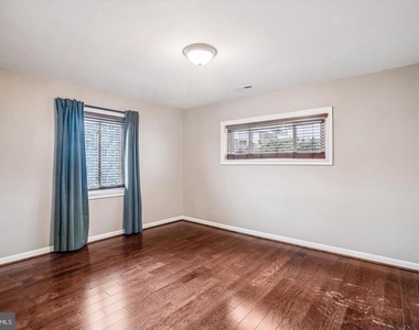 3720 Harmon Avenue - Photo Thumbnail 9