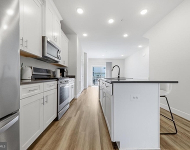 1211 Vermeer Avenue - Photo Thumbnail 10