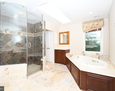 26 Holly Leaf Court - Photo Thumbnail 68