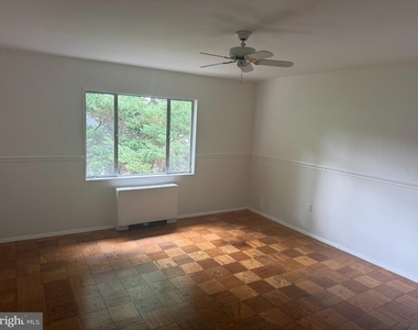 5301 Westbard Circle - Photo Thumbnail 3