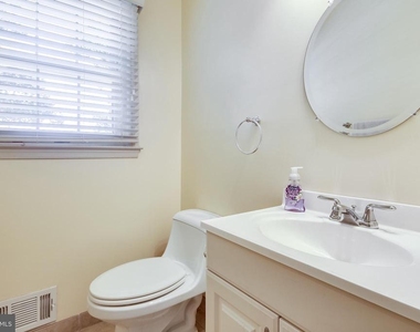 6 Rippling Brook Court - Photo Thumbnail 10