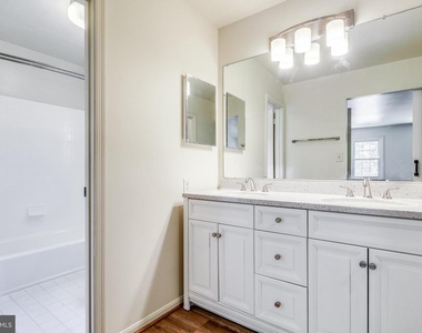 6 Rippling Brook Court - Photo Thumbnail 18