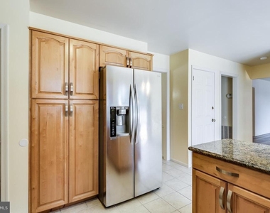 6 Rippling Brook Court - Photo Thumbnail 8