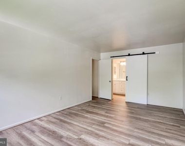 6 Rippling Brook Court - Photo Thumbnail 17