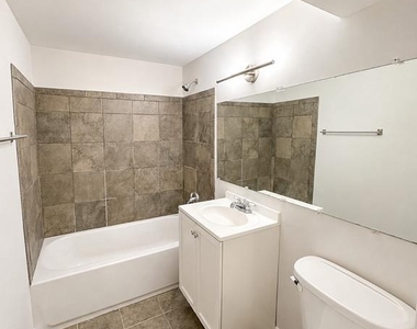 7521 Spring Lake Drive - Photo Thumbnail 10