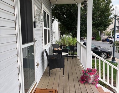 7532 Cove Point Way - Photo Thumbnail 2