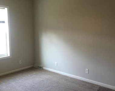 7532 Cove Point Way - Photo Thumbnail 15