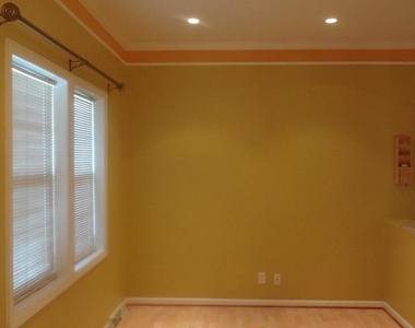 7532 Cove Point Way - Photo Thumbnail 8