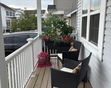 7532 Cove Point Way - Photo Thumbnail 3