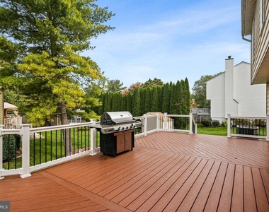3109 Nestling Pine Court - Photo Thumbnail 39