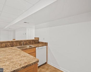 3109 Nestling Pine Court - Photo Thumbnail 23