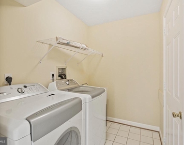 3109 Nestling Pine Court - Photo Thumbnail 15