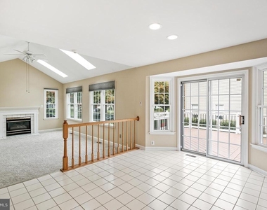 3109 Nestling Pine Court - Photo Thumbnail 6
