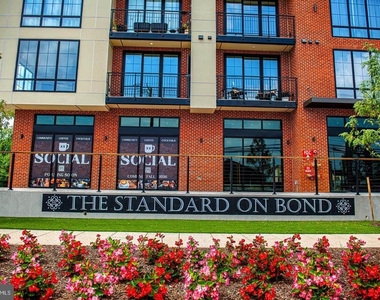 128 N Bond Street - Photo Thumbnail 43