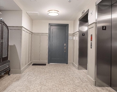 128 N Bond Street - Photo Thumbnail 17