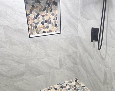 905 Woodbridge Court - Photo Thumbnail 16