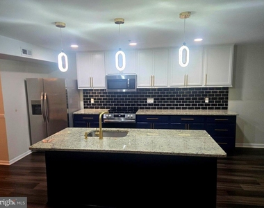 905 Woodbridge Court - Photo Thumbnail 1