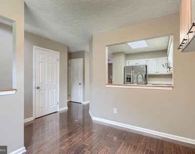 2332 Darby Court - Photo Thumbnail 1