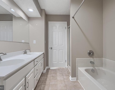 2332 Darby Court - Photo Thumbnail 15