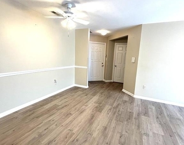 300 Tall Pines Court - Photo Thumbnail 4