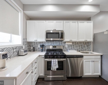 1745 E Oliver Street - Photo Thumbnail 13
