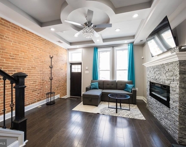 1745 E Oliver Street - Photo Thumbnail 6