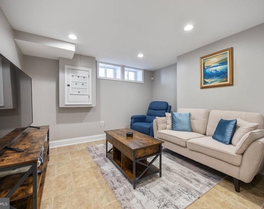 1745 E Oliver Street - Photo Thumbnail 25